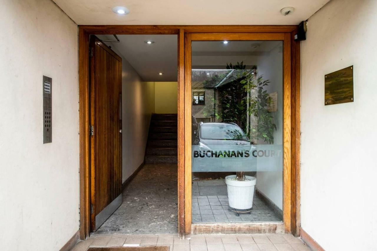 Apartament ALTIDO Ultra Stylish Calton Road Apt w/ Parking Edynburg Zewnętrze zdjęcie