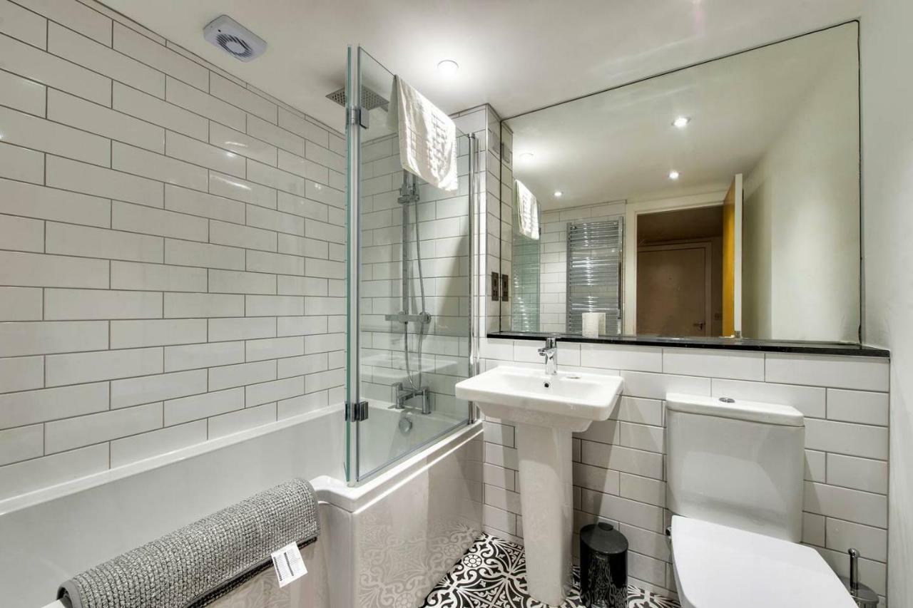 Apartament ALTIDO Ultra Stylish Calton Road Apt w/ Parking Edynburg Zewnętrze zdjęcie